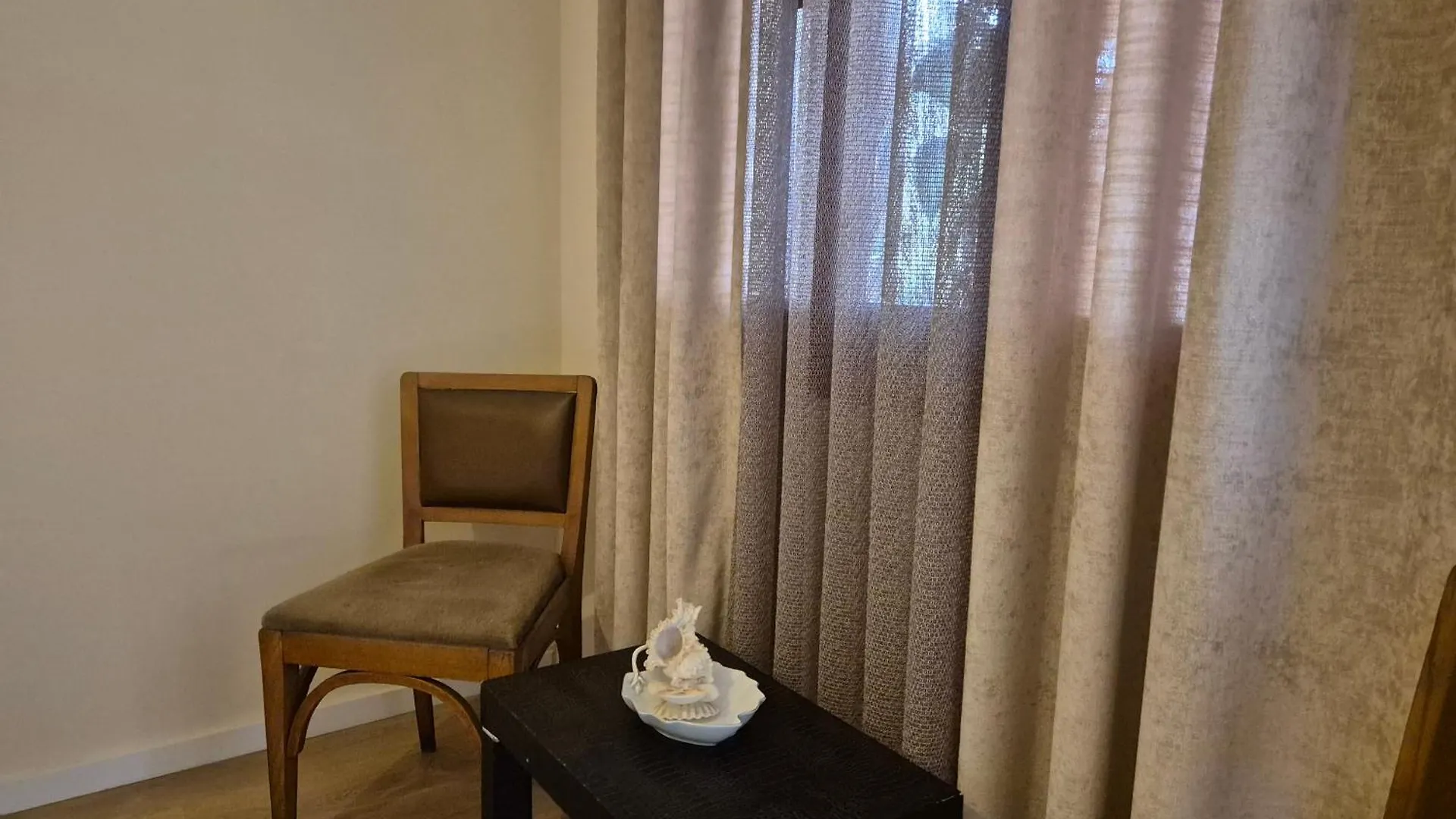 Kurmaku'S Guesthouse Elbasan Homestay